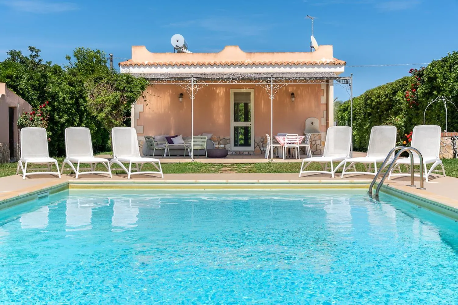 Villa Bouganville Con Piscina By Wonderful Italy contacts