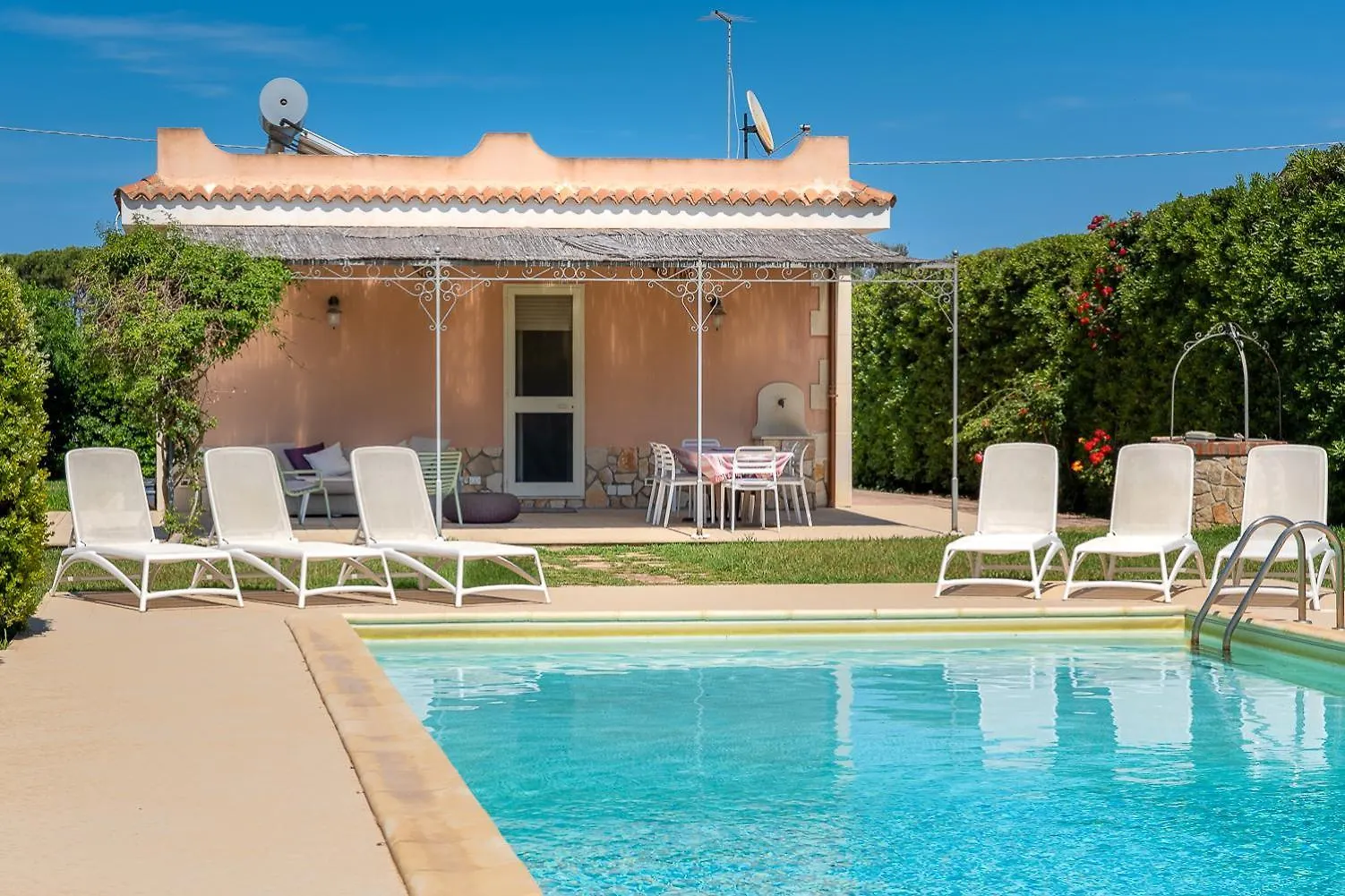 Villa Bouganville Con Piscina By Wonderful Italy Syracuse Italy